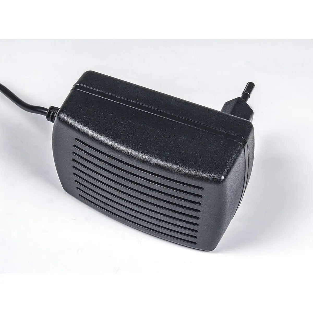 Netzadapter von Donnerberg für Klopfmassagegeräte UK