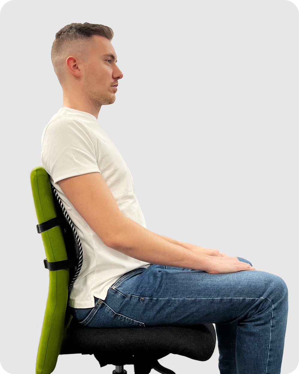 correct sitting posture with chair back support