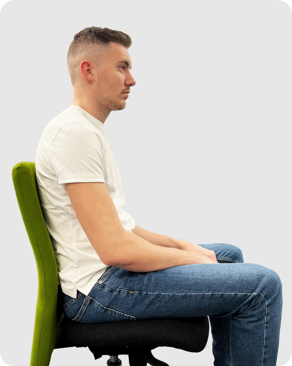 Mal au dos provoqué par la mauvaise position assise